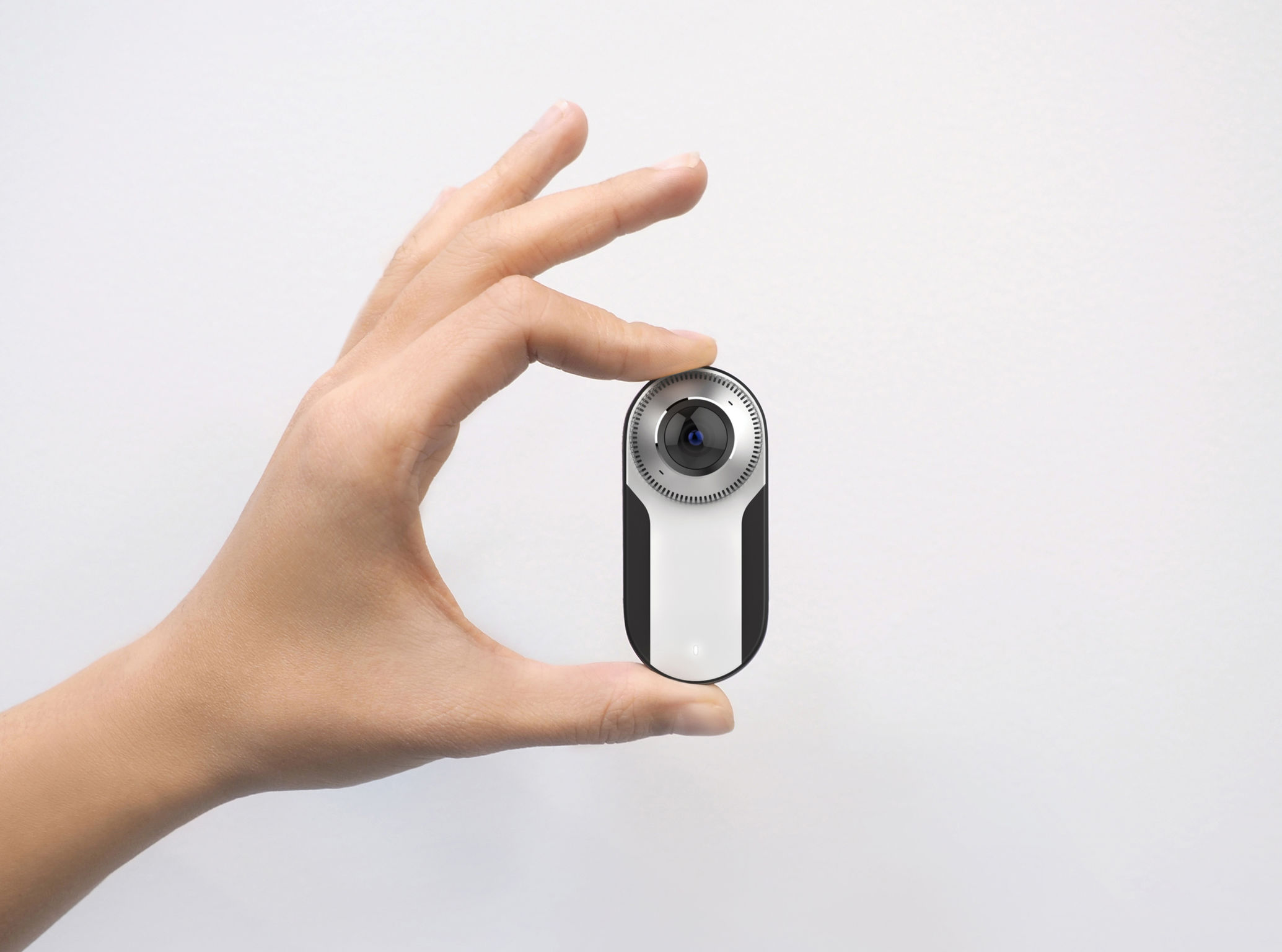 Essential 360 Camera