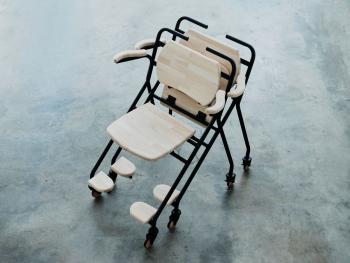 STACKABLE WHEELCHAIR by Adachi Clinic Kobe