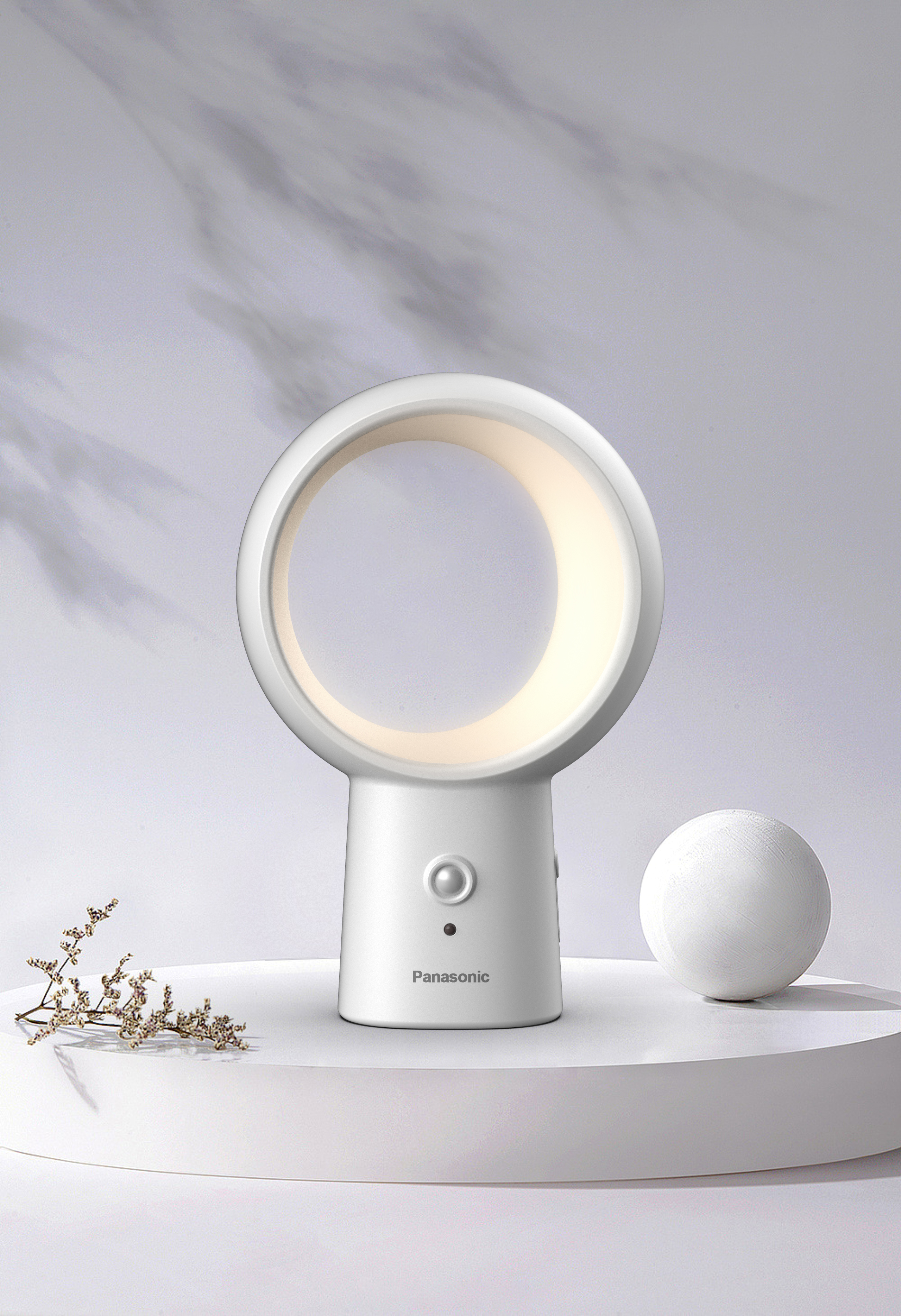 Xuan-Moon Lamp