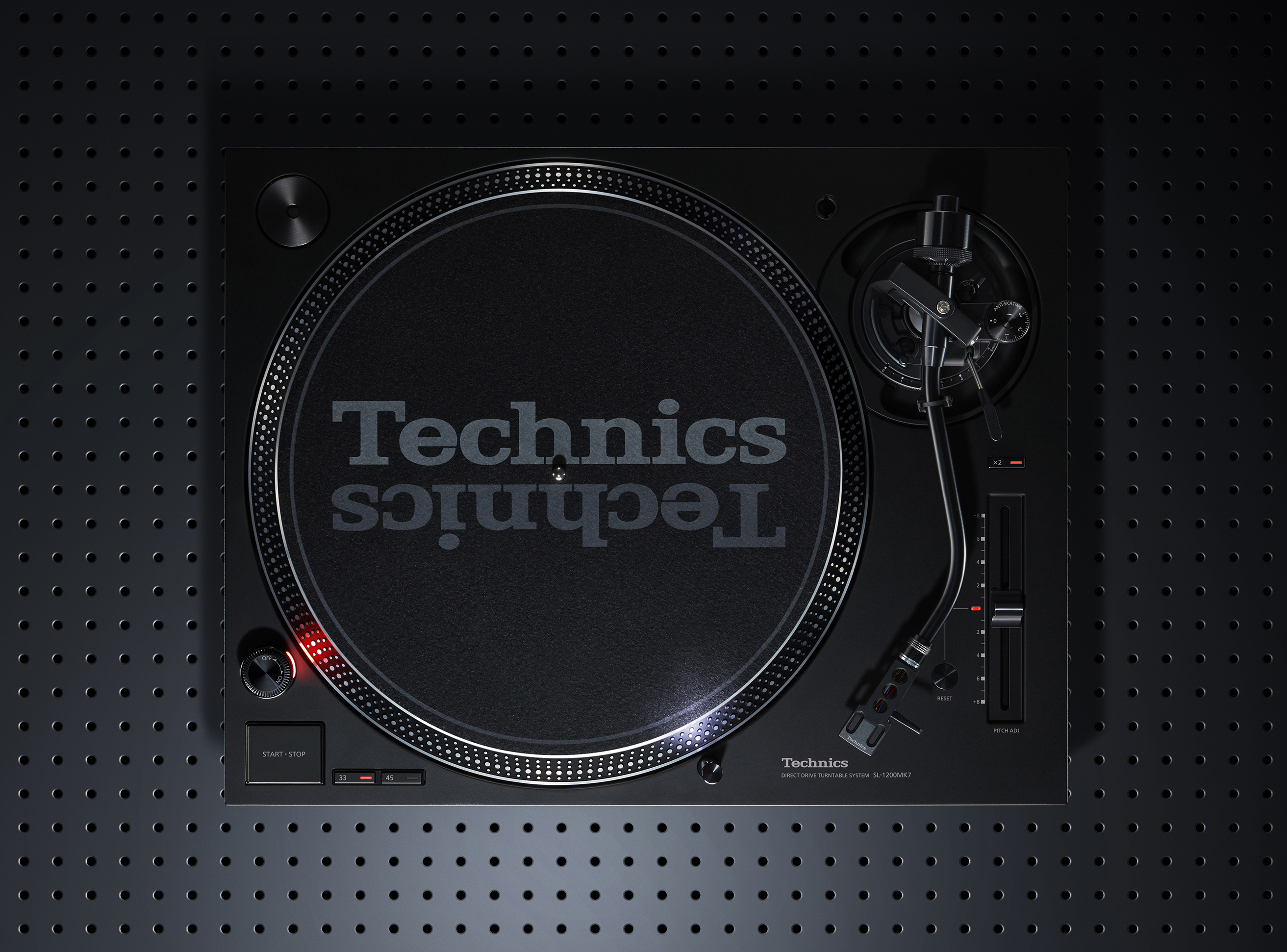 Technics SL-1200MK7