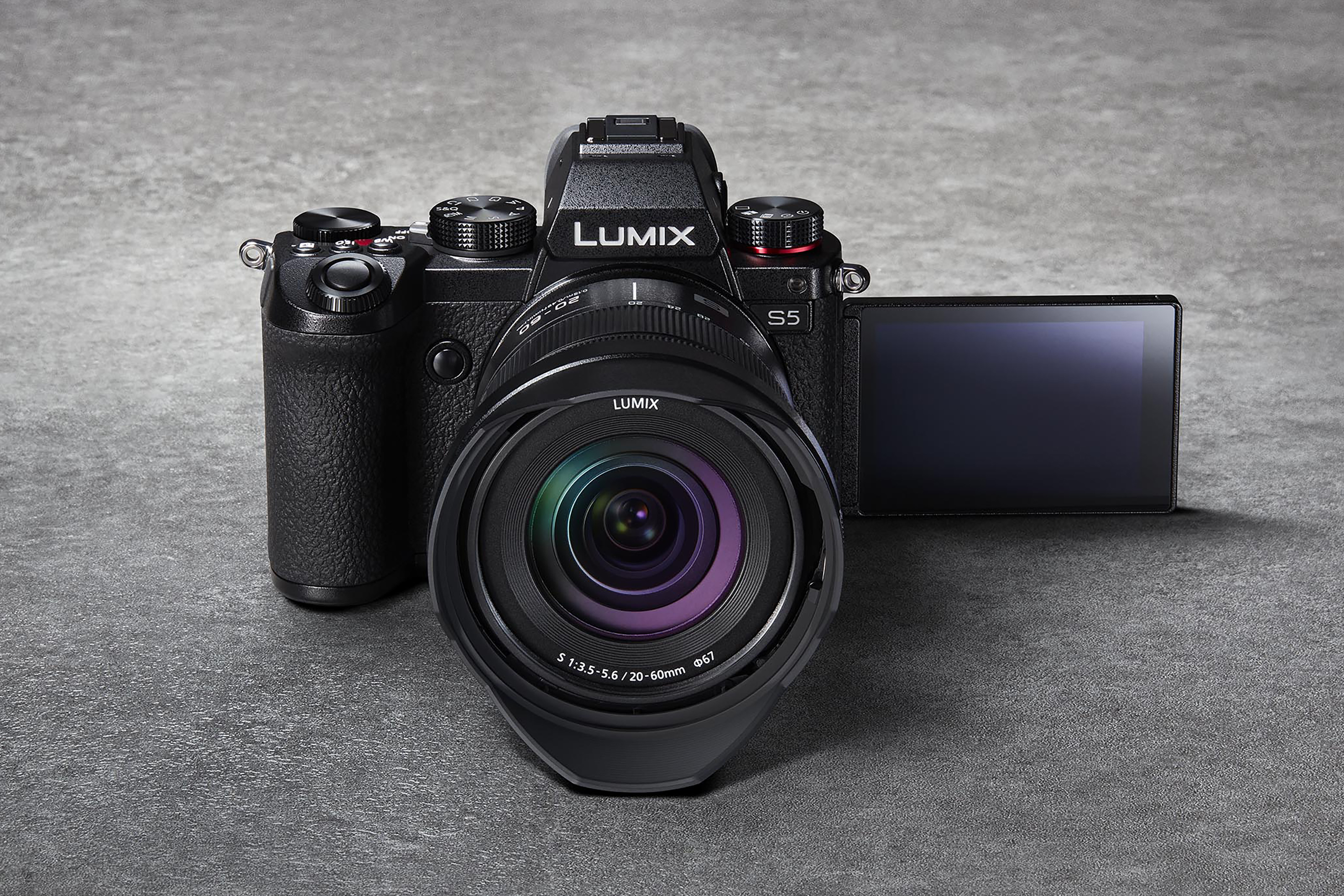 LUMIX DC-S5/S-R2060