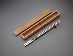 IntertwinedChopstick