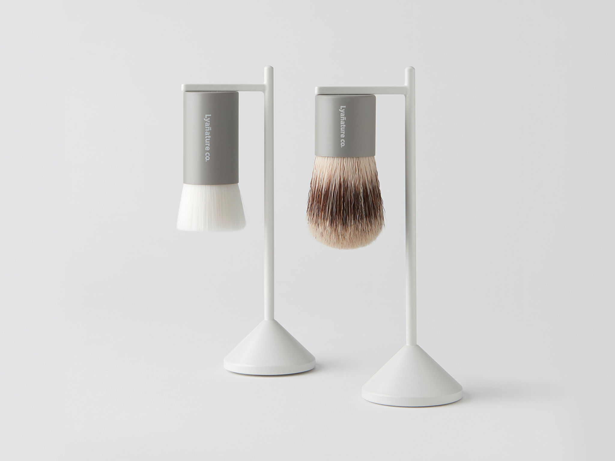 Pore brush & Hanger Set