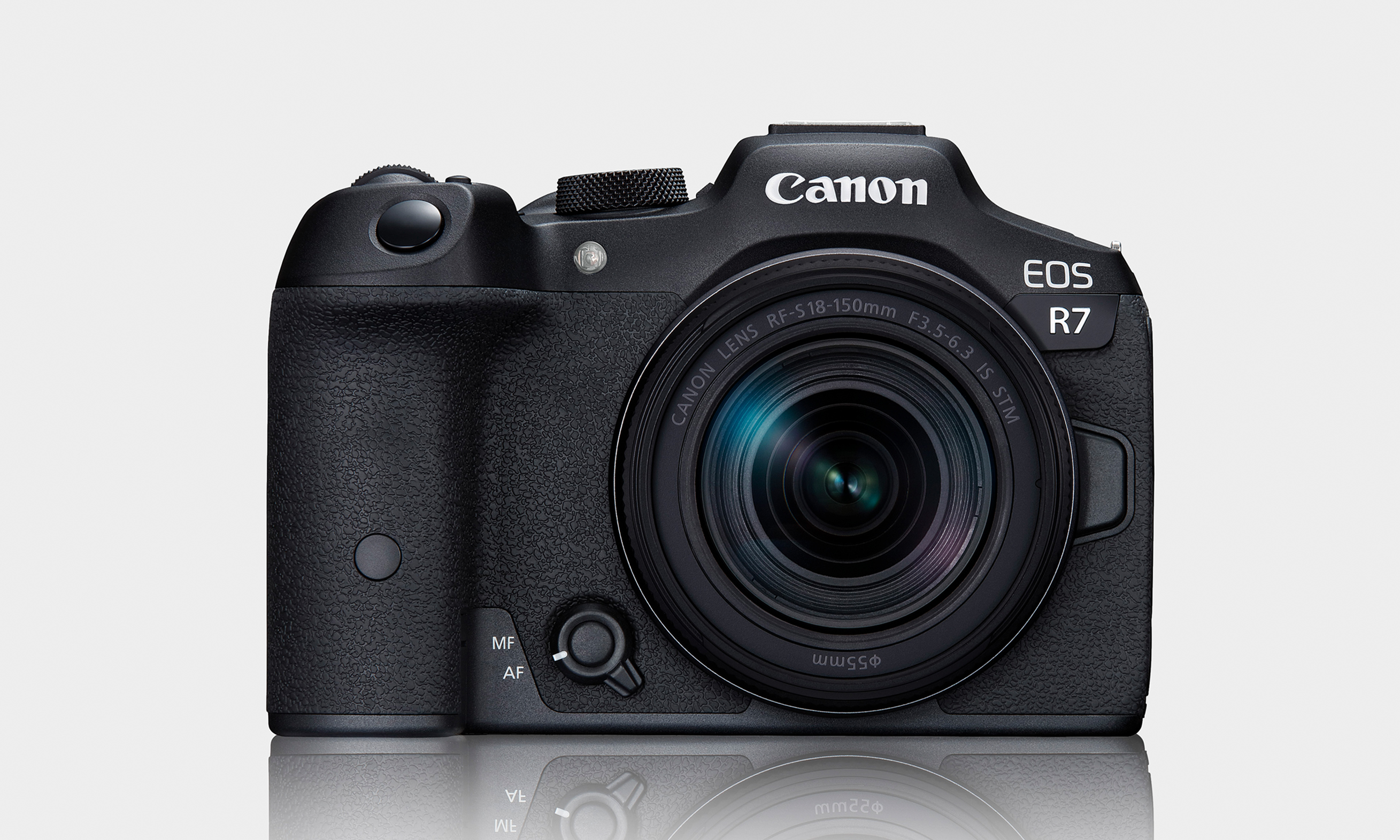 EOS R7