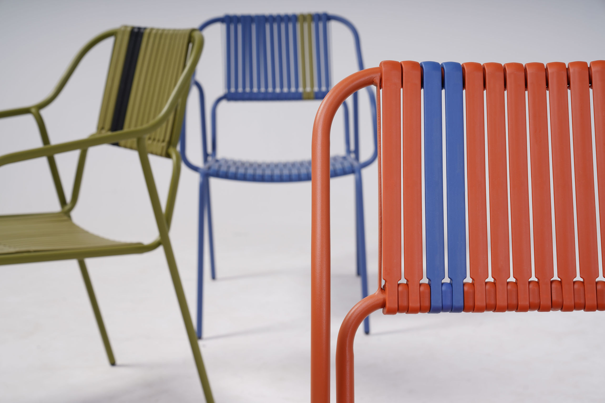 iF Design “KADA” Plastic strip chair series