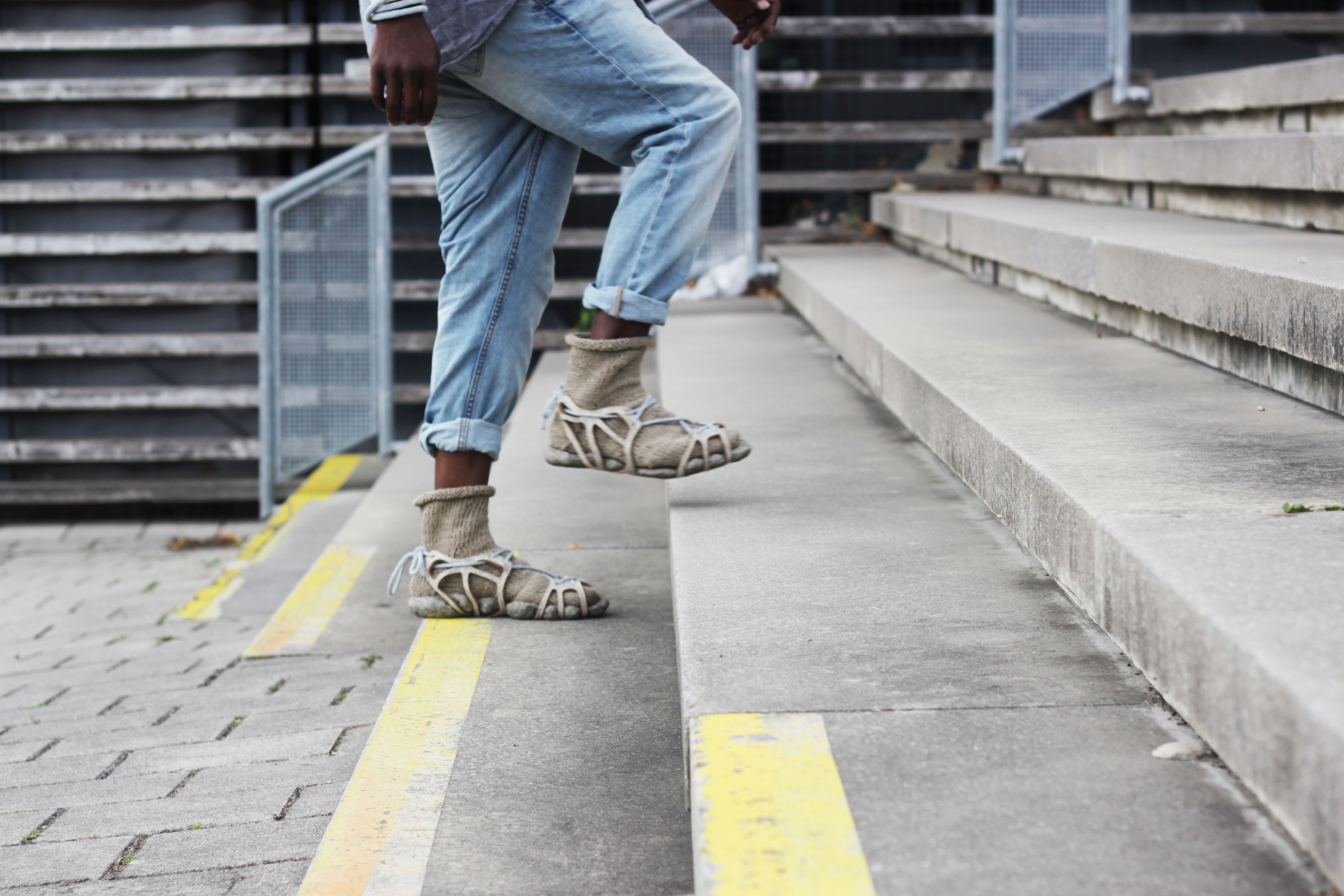 iF Design Shoe with Expiration Date